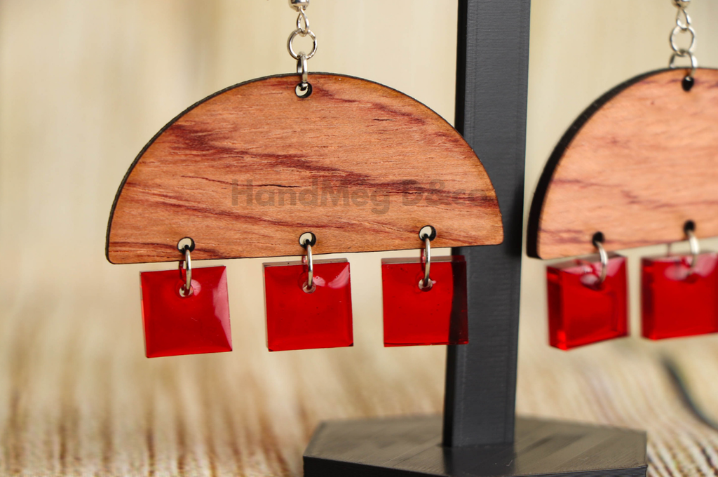 Boucle d'oreille demi-cercle